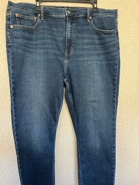 GAP Mid Indigo Slim Straight Jeans